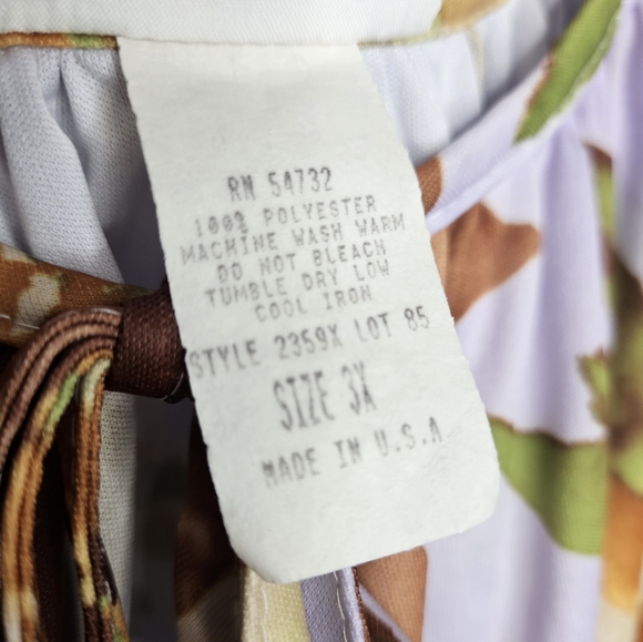 Vintage Castle Harbor muumuu lilac Hawaiin Dress flowers Sz 3X - Picture 5 of 5